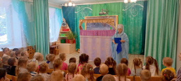 Кукольный спектакль "Зимнее покрывало".